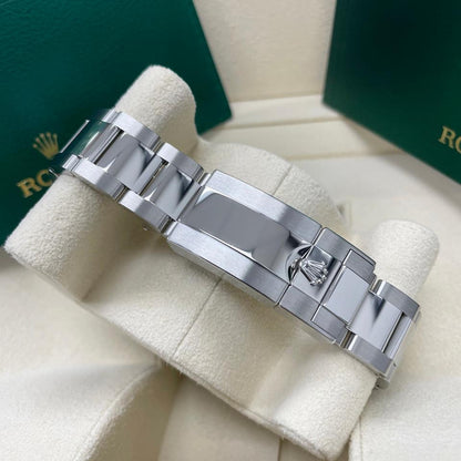 Rolex Yacht-Master II 116680 – White Dial Blue Bezel