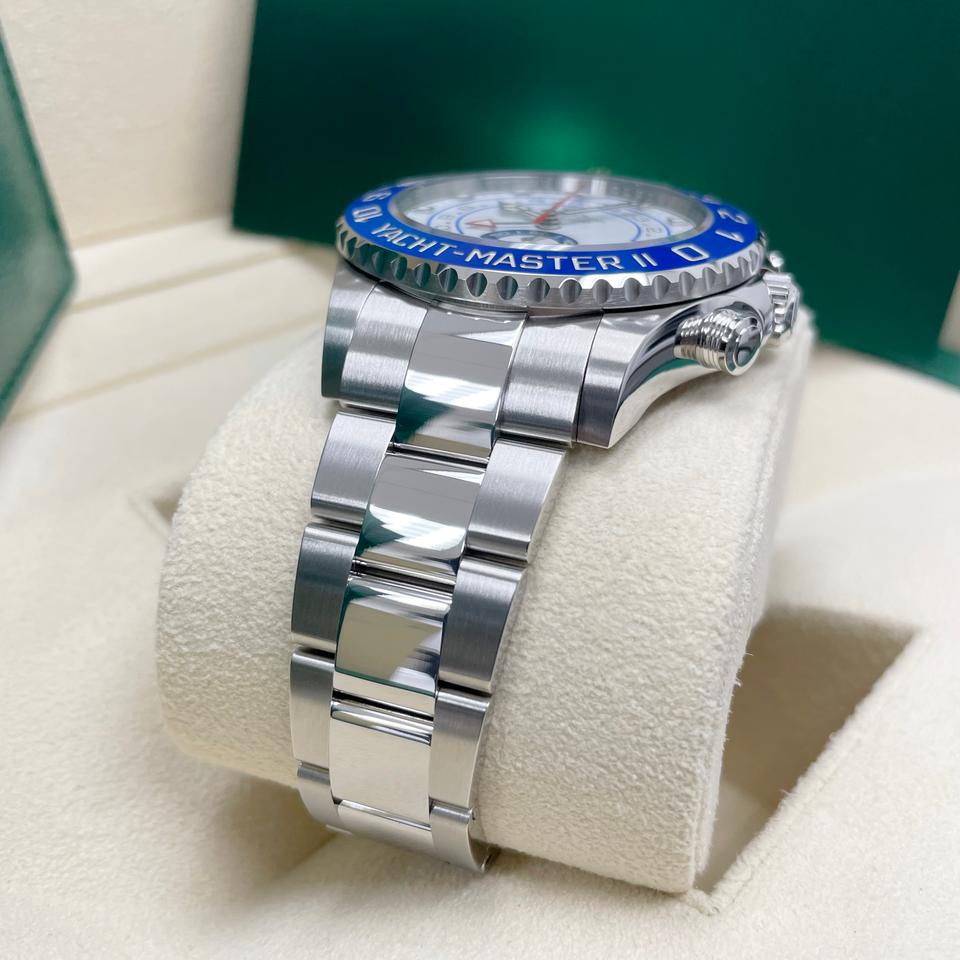 Rolex Yacht-Master II 116680 – White Dial Blue Bezel