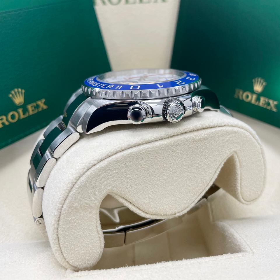 Rolex Yacht-Master II 116680 – White Dial Blue Bezel