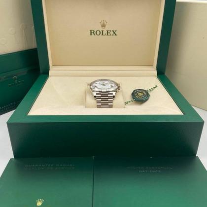 Rolex Day-Date 40 228239 white Roman dial white gold