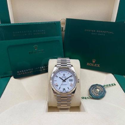 Rolex Day-Date 40 228239 white Roman dial white gold