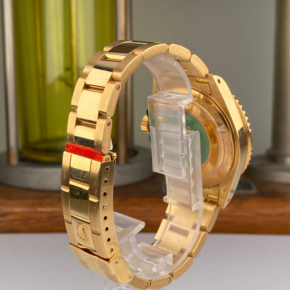 Rolex Submariner Date 16618 factory diamond Serti dial