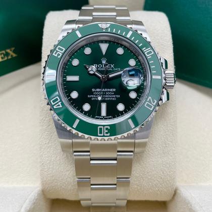 Rolex Submariner Date 116610LV – Hulk Green Dial