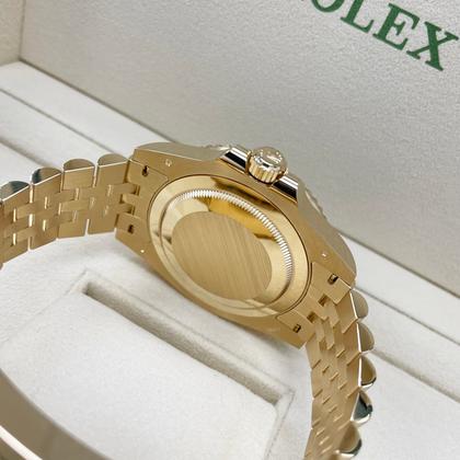 Rolex GMT-Master II 126718GRNR – Black Dial Yellow Gold