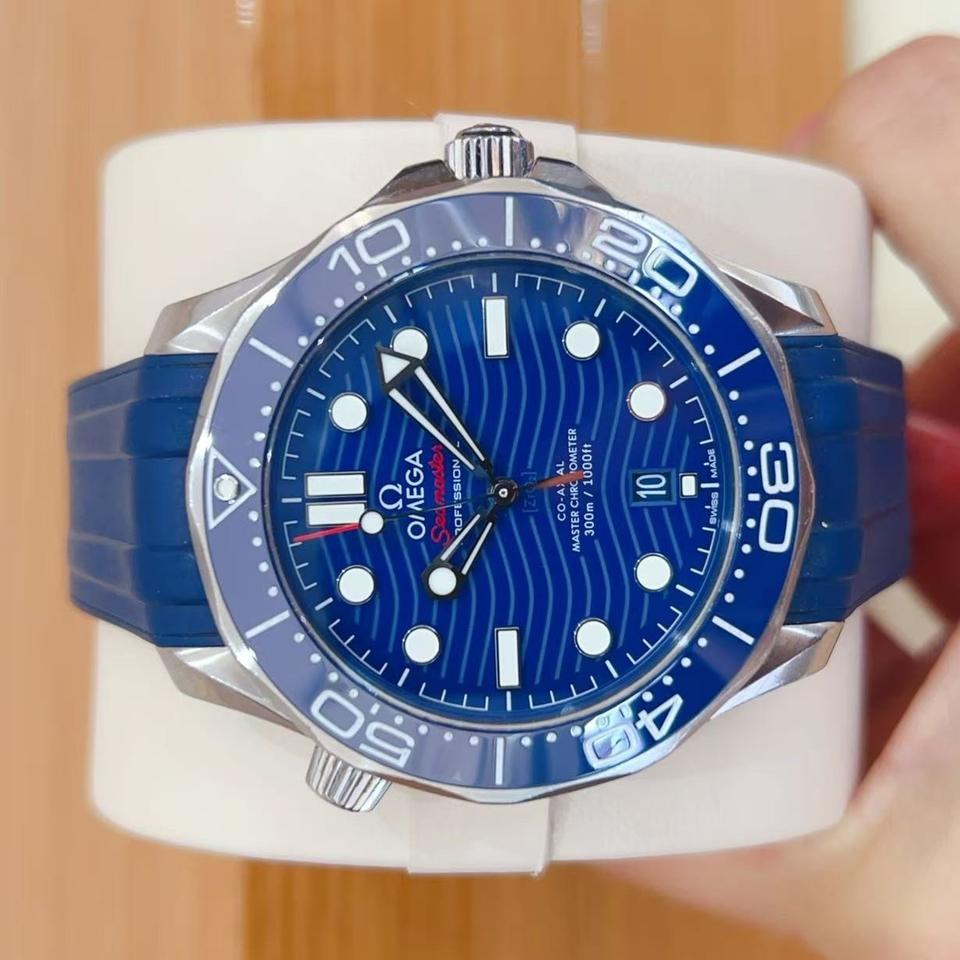 Omega Seamaster Diver 300M 210.32.42.20.03.001 blue dial