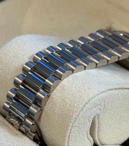 Rolex Day-Date 36 128239 – Blue Ombre Diamond Dial