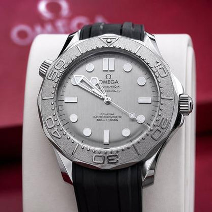 Seamaster Diver 300M 210.32.42.20.06.002 grey dial