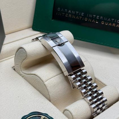 Rolex GMT-Master II 126710BLRO – Black Dial Pepsi Bezel
