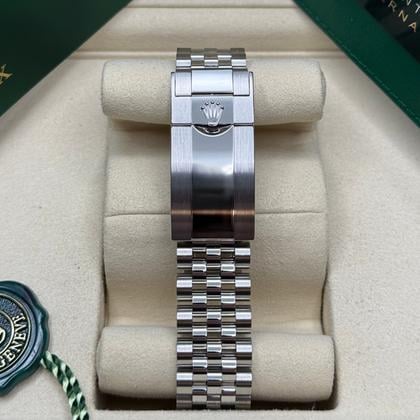 Rolex GMT-Master II 126710BLRO – Black Dial Pepsi Bezel