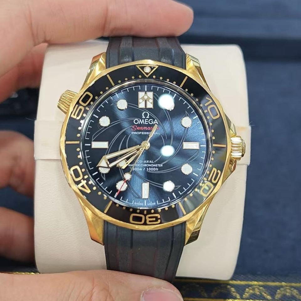Omega Seamaster Diver 300M James Bond 210.62.42.20.01.001 – Black Dial
