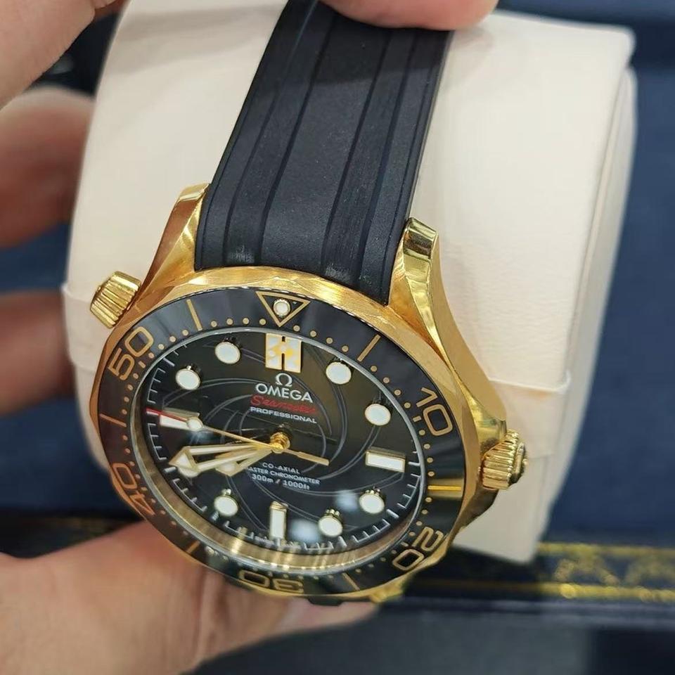 Omega Seamaster Diver 300M James Bond 210.62.42.20.01.001 – Black Dial