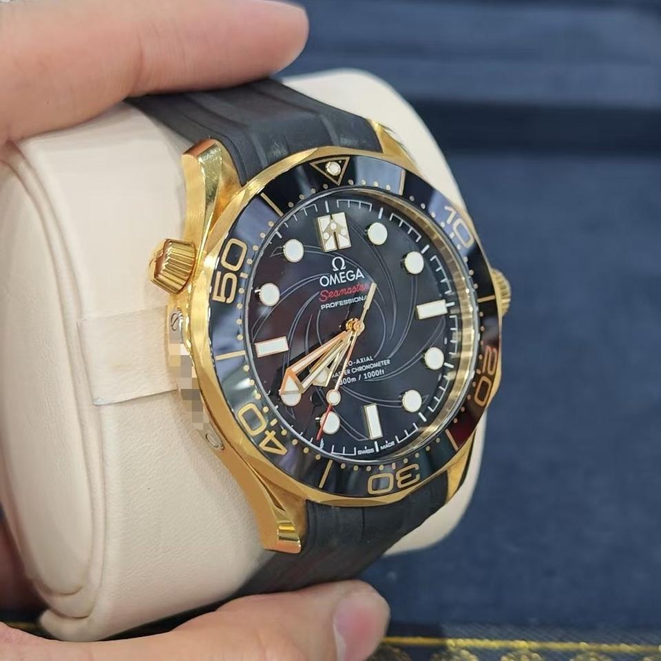 Omega Seamaster Diver 300M James Bond 210.62.42.20.01.001 – Black Dial