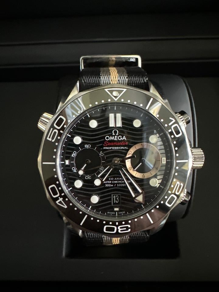 Omega Seamaster Diver 300M 007 First Light 210.32.44.51.01.002 – Black Dial