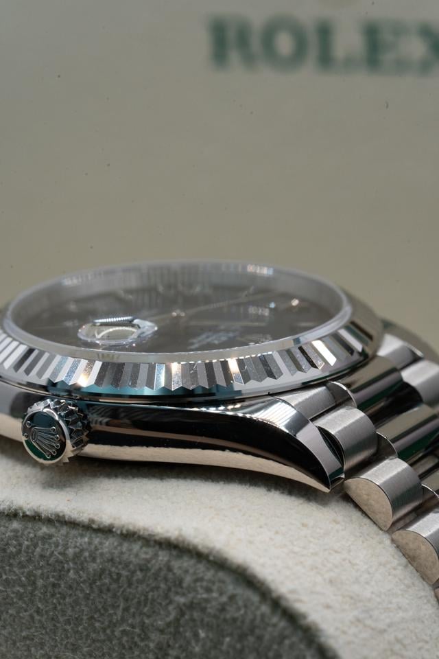 Rolex Day-Date 40 228239 blue ombre dial white gold