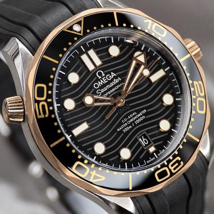 Seamaster Diver 300M 210.22.42.20.01.002 black wave dial