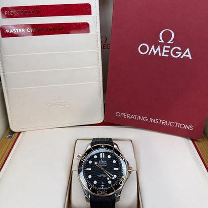Seamaster Diver 300M 210.22.42.20.01.002 black wave dial