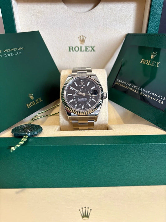 Rolex Sky-Dweller 326934 black dial Oyster bracelet
