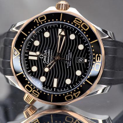 Seamaster Diver 300M 210.22.42.20.01.002 black wave dial