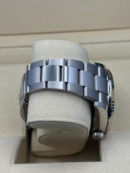 Rolex Sky-Dweller 326934 blue dial Oyster bracelet